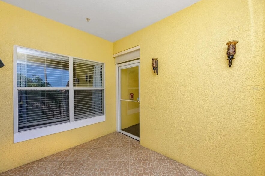 Building Photo - 10764 70th Ave