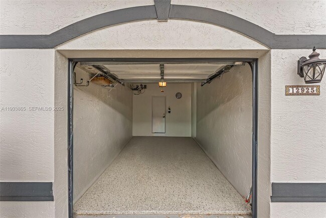 Building Photo - 12925 SW 49th Ct