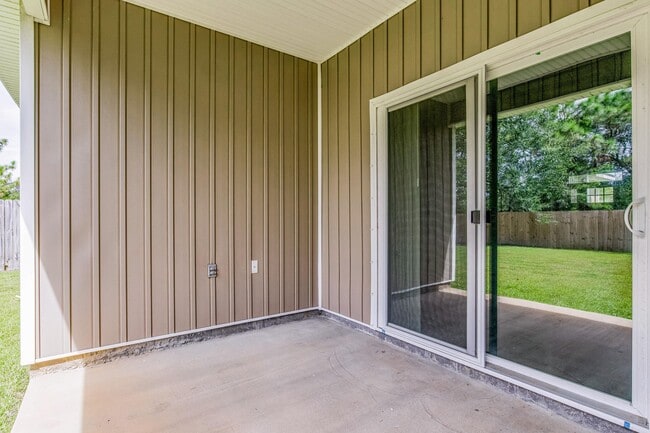 Building Photo - 6809 Water St