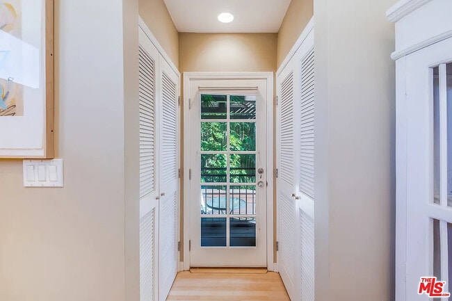 Building Photo - 2515 Euclid St