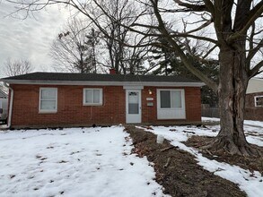 Building Photo - Far Eastside 3 Bedroom 1 Bath