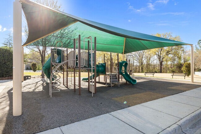 Building Photo - 10724 Alvarado Way