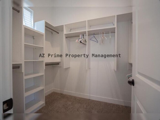 Building Photo - 4831 W Pearce Rd