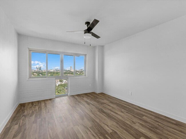 Building Photo - 3600 Montrose Blvd