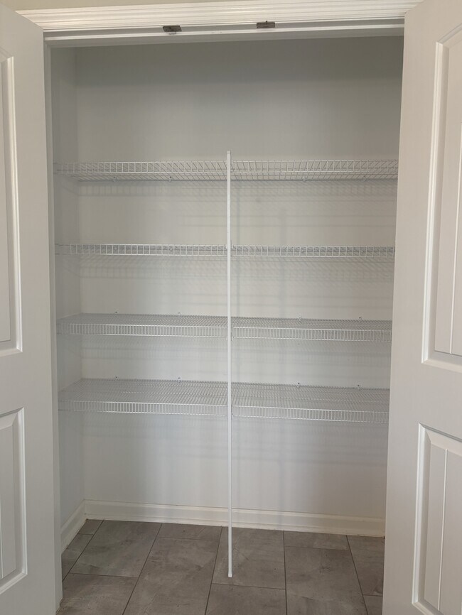 Building Photo - 5277 Copse Dr