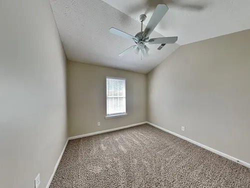Building Photo - 410 Autumn Lake Ct