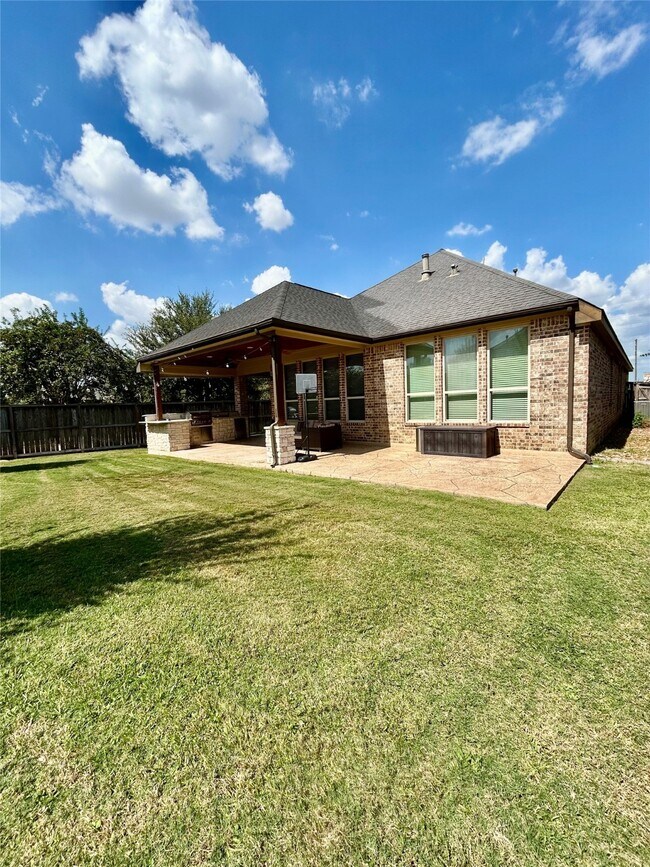 Building Photo - 27239 Aspen Falls Ln