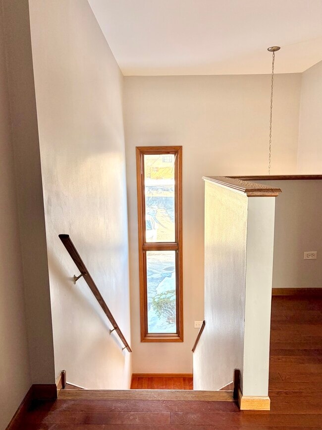 Building Photo - 10956 S 76th Ave