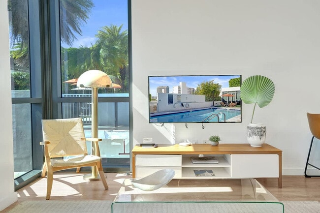 Building Photo - 1220 17th St