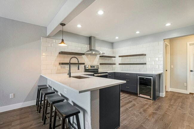 Building Photo - 11221 Jordan Ct