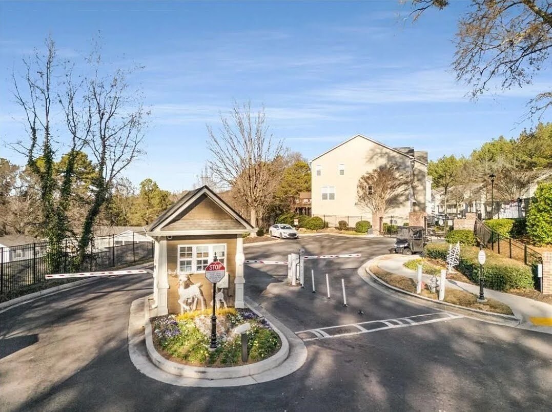 Building Photo - 1256 Liberty Pkwy NW