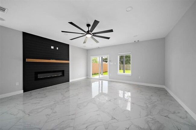Building Photo - 10113 Porto Rico Rd