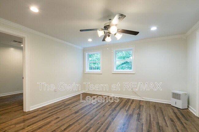 Building Photo - 4932 Rock Haven Dr SW