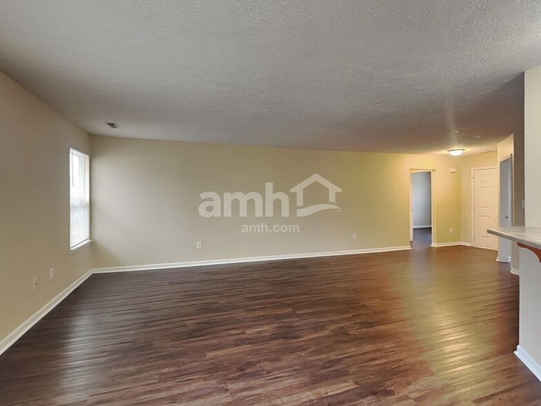 Building Photo - 7276 Burlat Ln