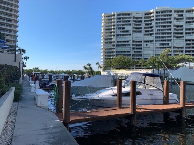 Building Photo - 4101 N Ocean Blvd