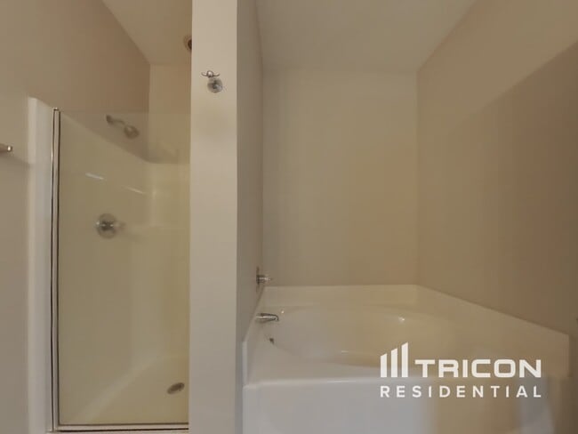 Building Photo - 1016 Oakcrest Drive Providence Village TX