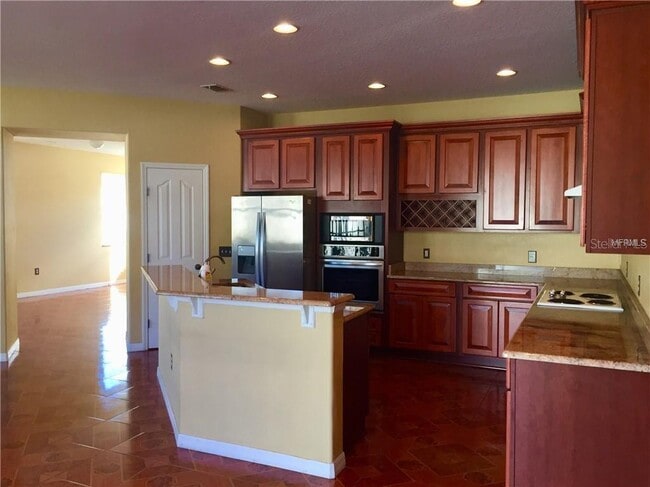 Building Photo - 603 Alfani St