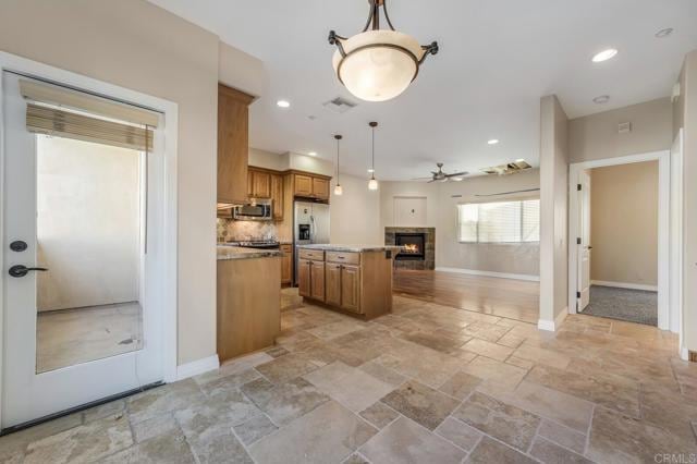 Building Photo - 4064 1St Ave