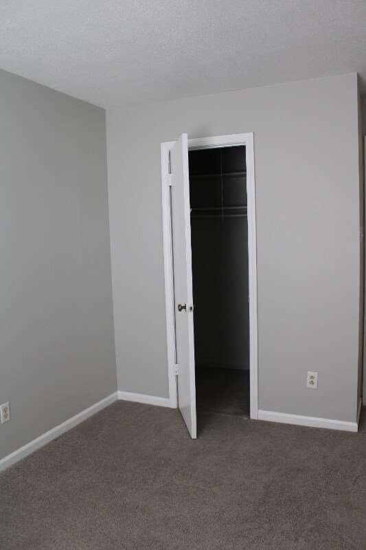 Building Photo - 5422 Gatehouse Dr