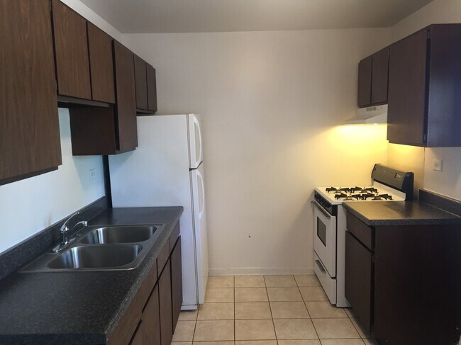 Interior Photo - NORTH AVE. -1740