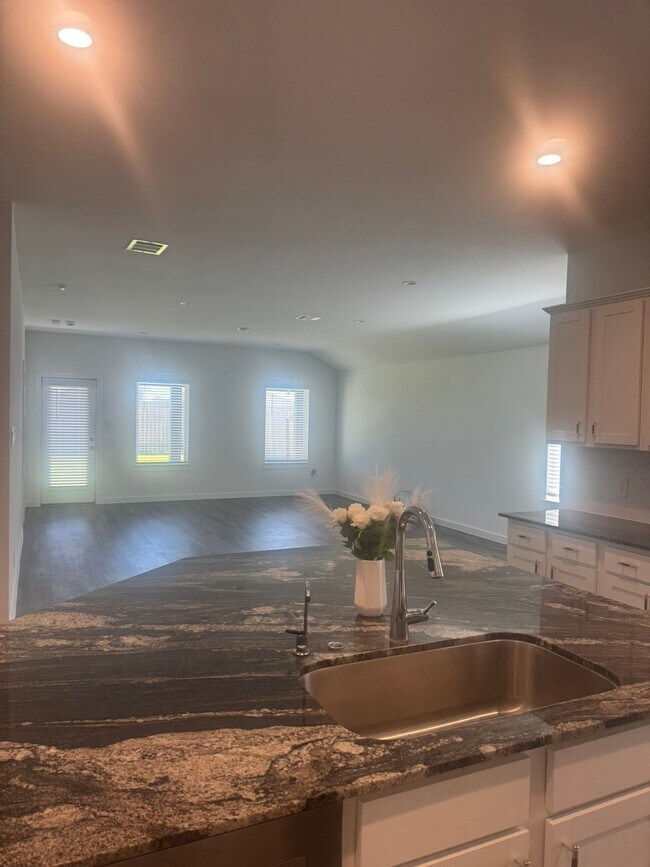 Building Photo - 8763 Cedar Elm Pass