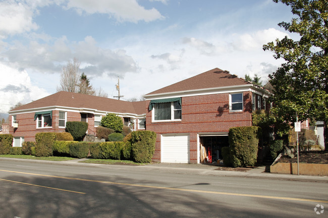 Building Photo - Ashley Court
