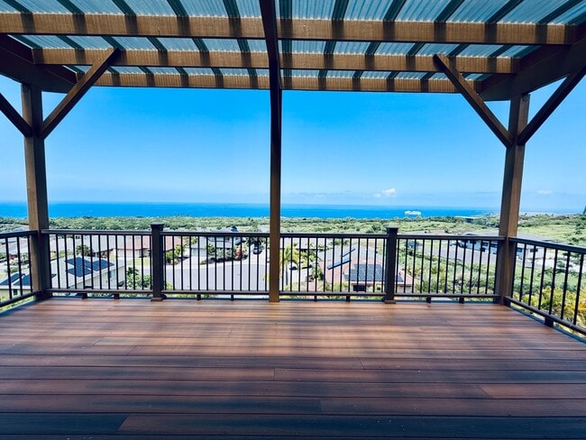 Building Photo - 4 bedroom, 2.5 bath with sweeping coastline views!