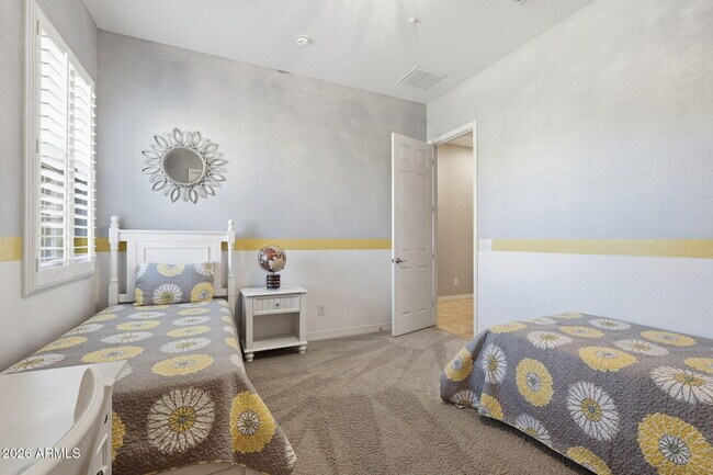 Building Photo - 4908 S Figueroa Ln