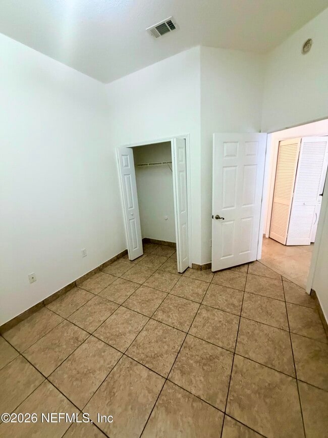 Building Photo - 9670 Amarante Cir