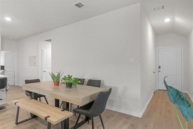 Building Photo - 2907 Hadley Dr