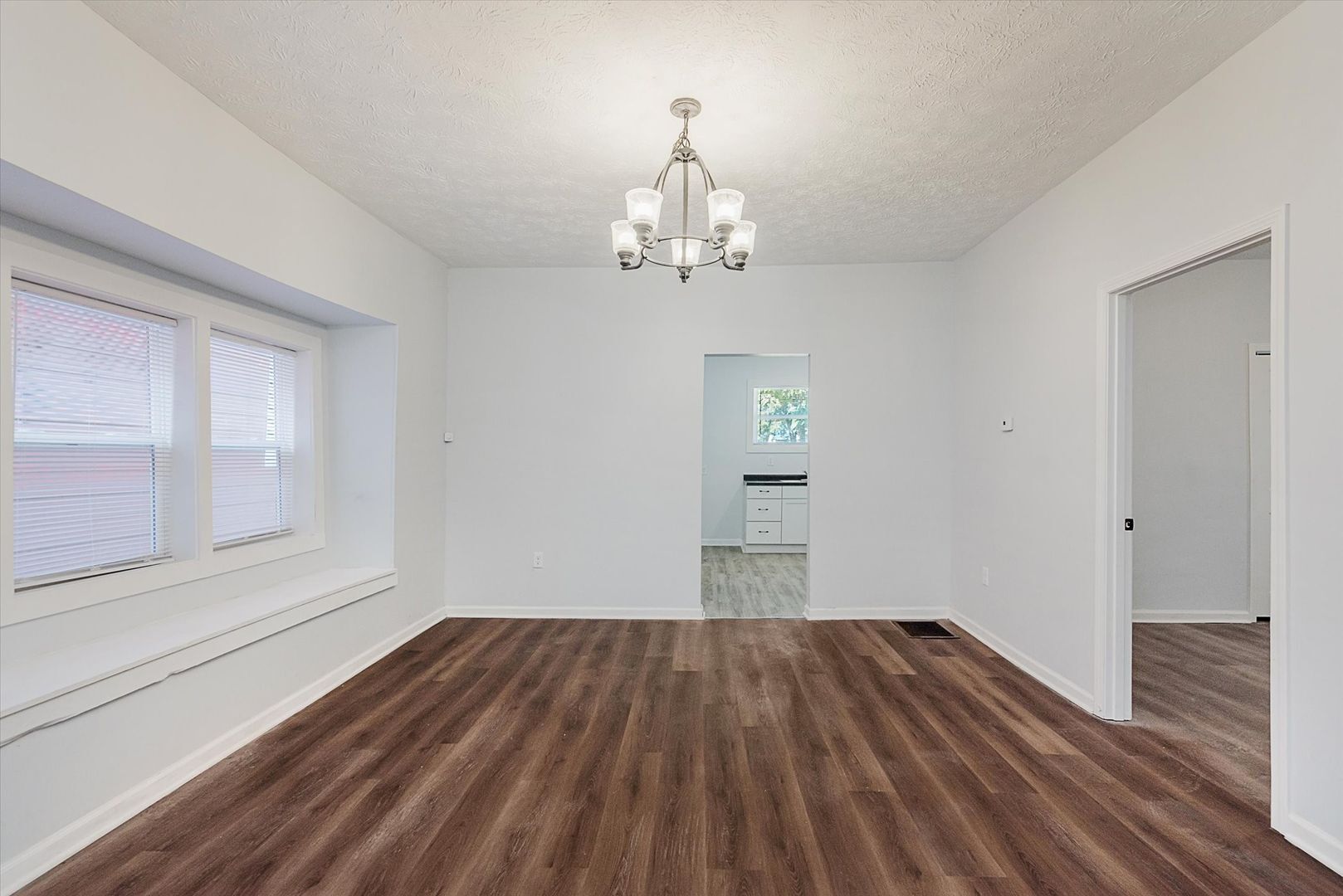 Building Photo - Completely renovated 2BR/1BA single family home minutes from Downtown Indy!