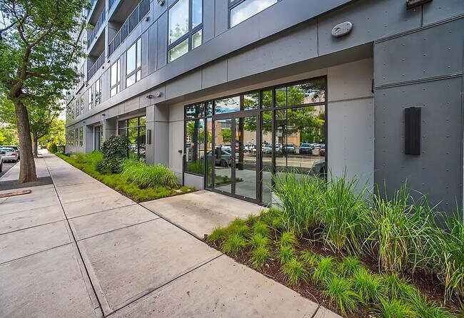 Building Photo - 240 Congress Ave