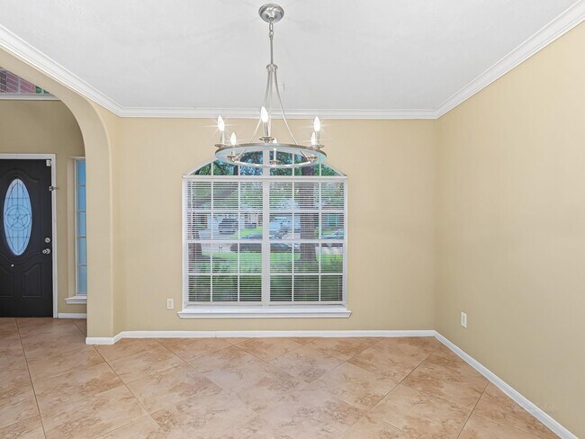Building Photo - 2026 Mossy Trail Dr