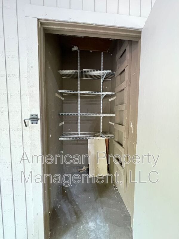 Building Photo - 3711 E 108th St