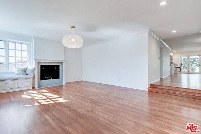 Building Photo - 13203 Dewey St