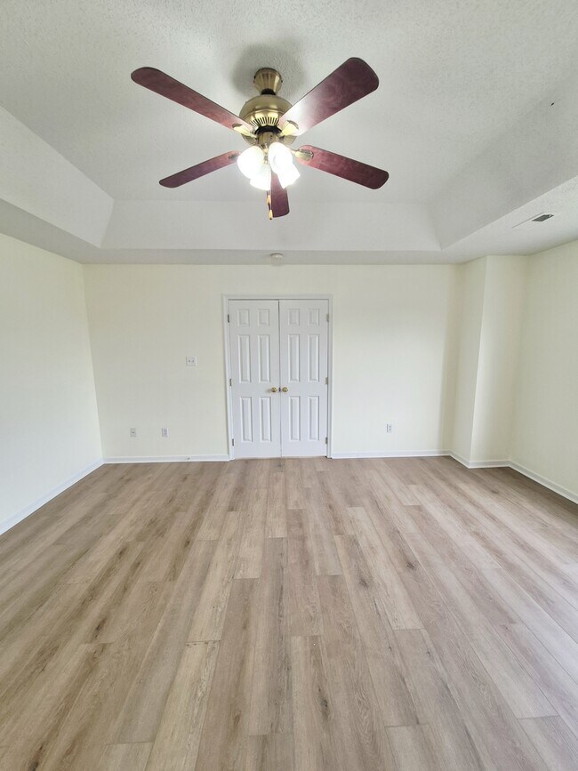 Building Photo - 7221 Oakmere Ct