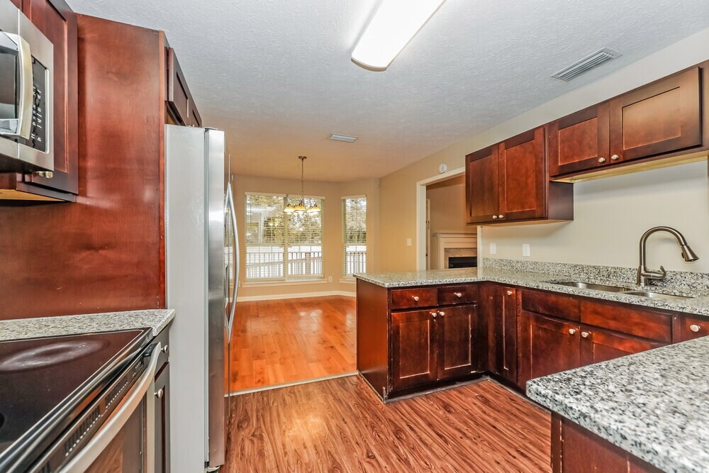 Building Photo - 319 Cypress Glen Dr