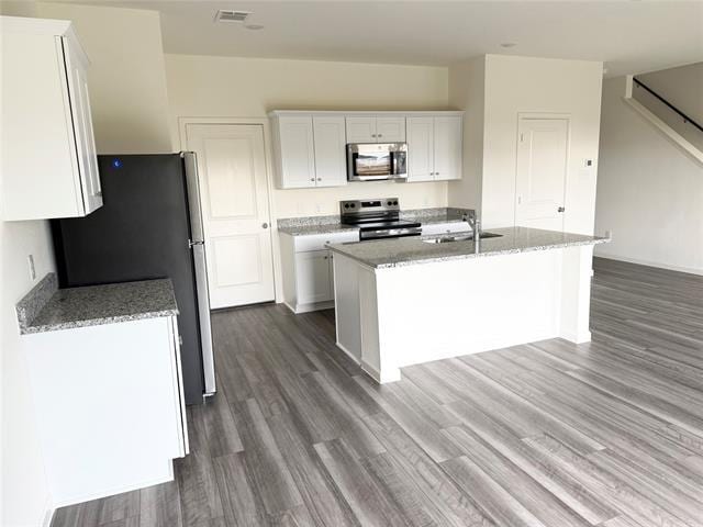 Building Photo - 2109 Prairie Ln