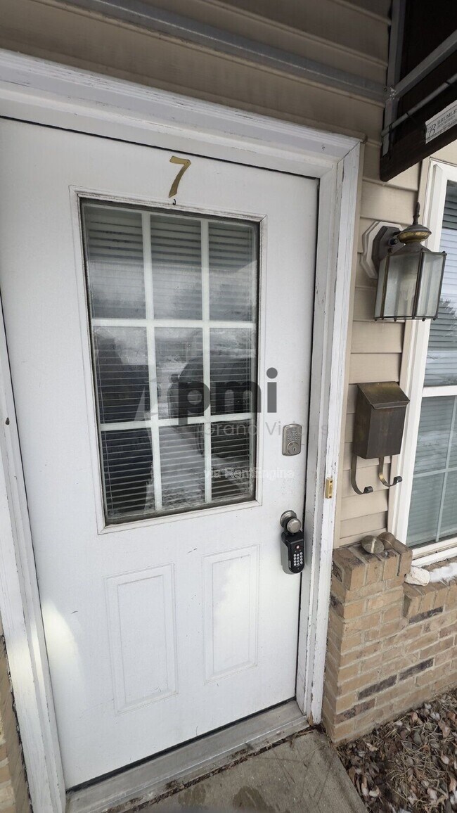 Building Photo - 1306 Arthur Ave