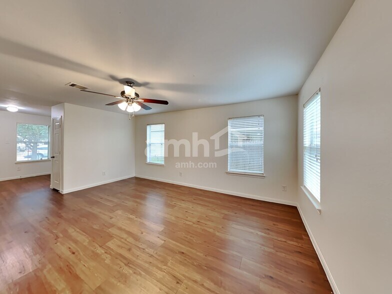 Building Photo - 5939 Stockholm Ct