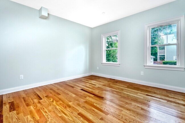 Building Photo - 60 Johnswood Rd