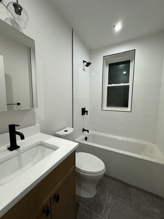 Building Photo - 162 Allston St