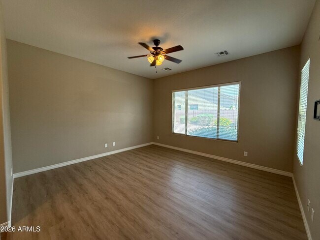 Building Photo - 4045 S Camellia Dr