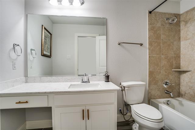 Building Photo - 2811 Killdeer Trl