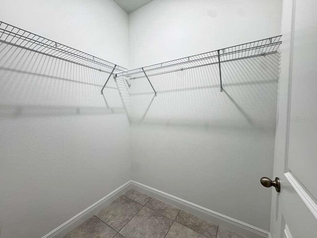 Building Photo - 6142 SW 154th Place Rd