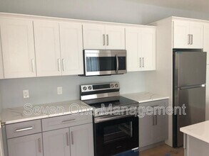 Building Photo - 3838 Pechin St