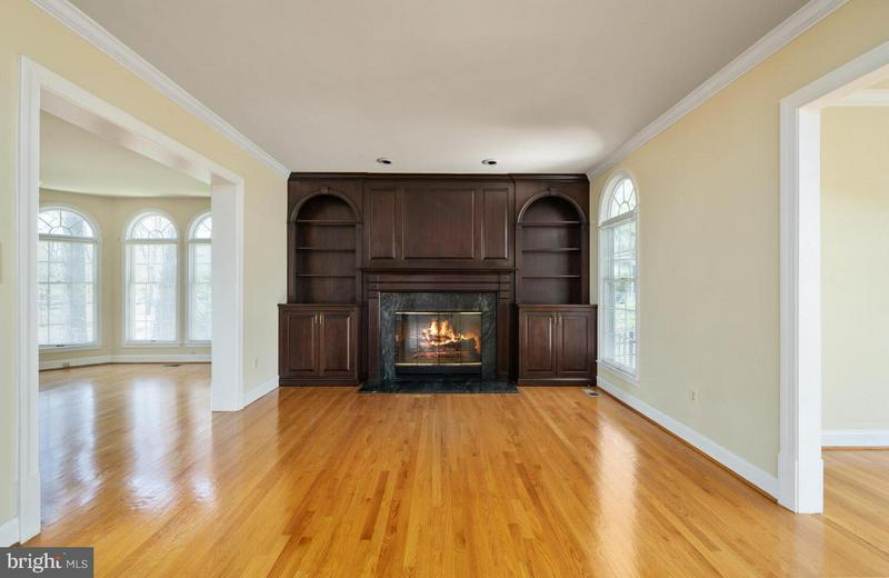 Building Photo - 2725 Oldewood Dr
