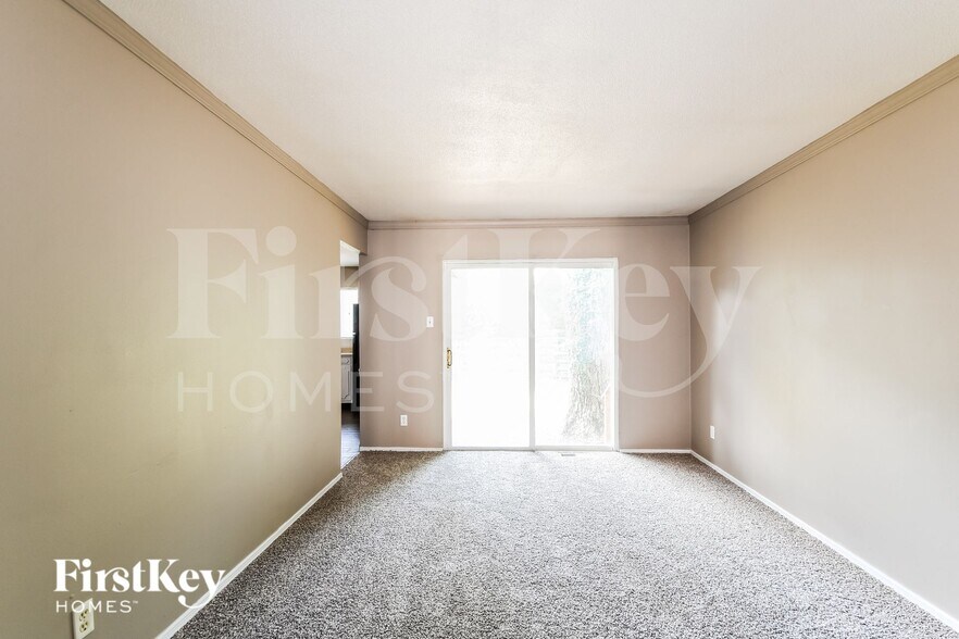 Building Photo - 2030 E Humes Ln