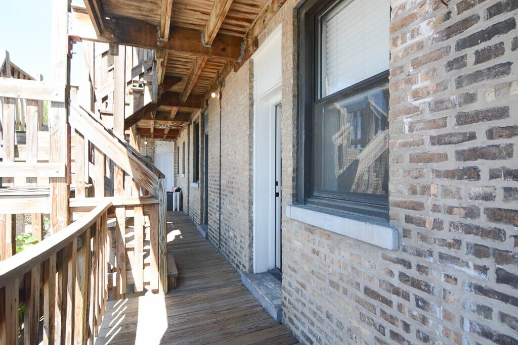 Building Photo - 4301 N Wolcott Ave