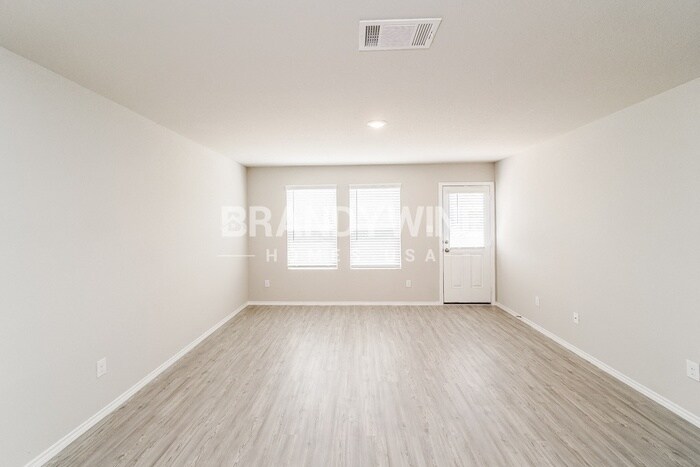 Building Photo - 7218 Winding Finger